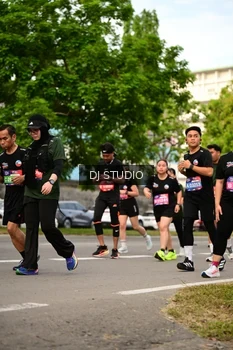 Runner Photo 4024749