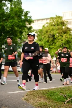 Runner Photo 4024752