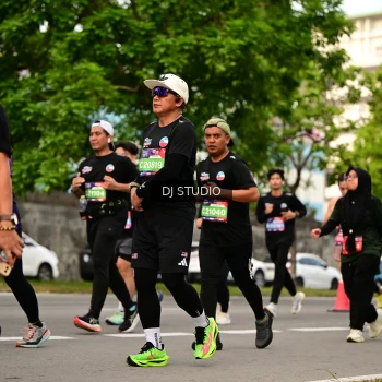 Runner Photo 4024897