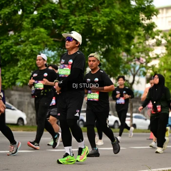 Runner Photo 4024901