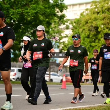 Runner Photo 4024933