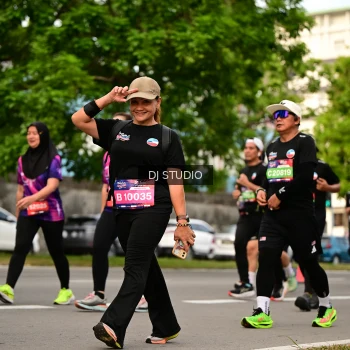 Runner Photo 4024946
