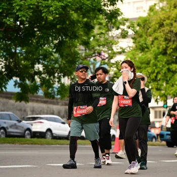 Runner Photo 4025024