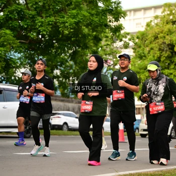 Runner Photo 4025296