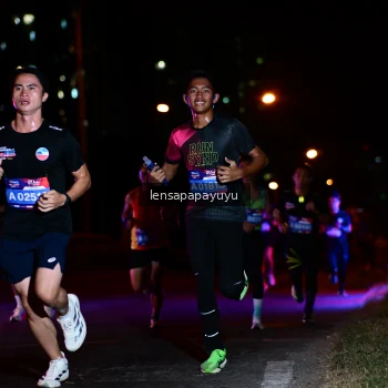 Runner Photo 4025315
