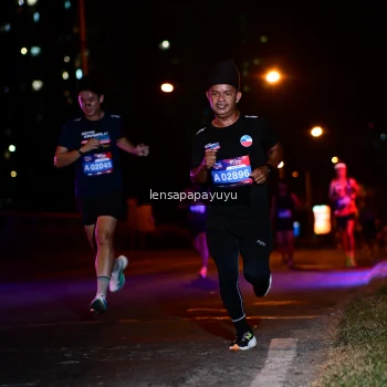 Runner Photo 4025416