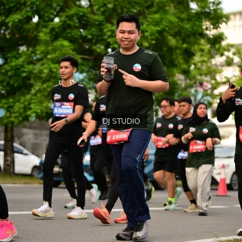 Runner Photo 4025452