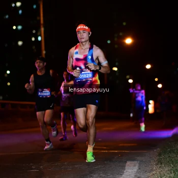 Runner Photo 4025543