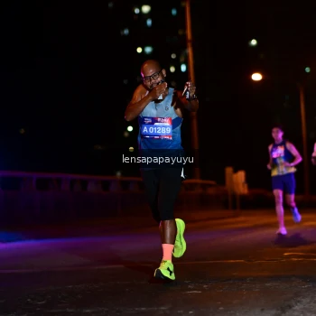 Runner Photo 4025599