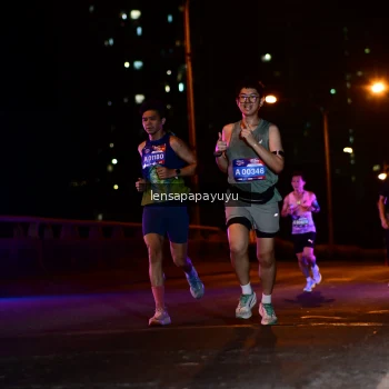 Runner Photo 4025715
