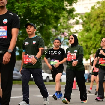 Runner Photo 4026200