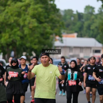Runner Photo 4026316