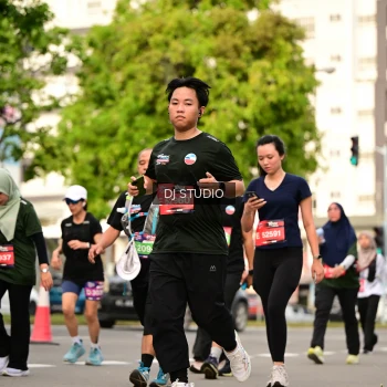 Runner Photo 4026349