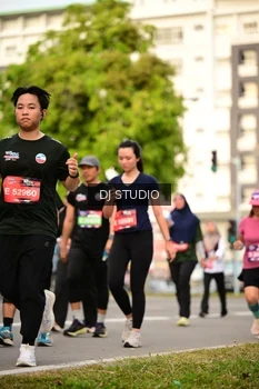 Runner Photo 4026353