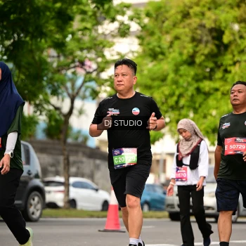 Runner Photo 4026395