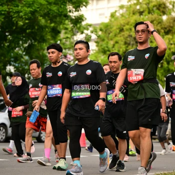Runner Photo 4026708