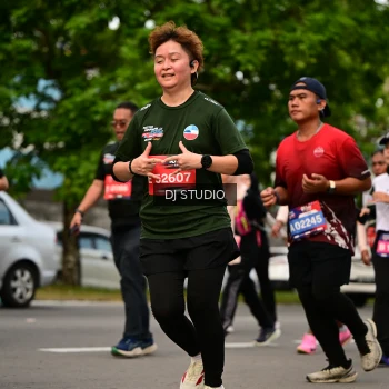 Runner Photo 4027753