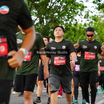 Runner Photo 4030035