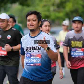 Runner Photo 4030468