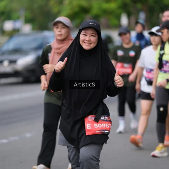 Runner Photo 4030659