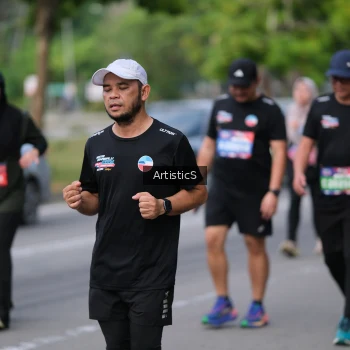 Runner Photo 4030662