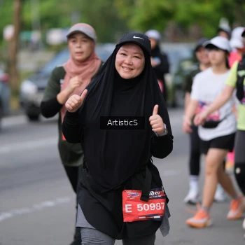 Runner Photo 4030708