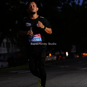 Runner Photo 4030716