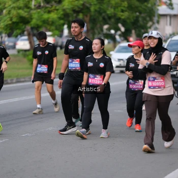 Runner Photo 4031068