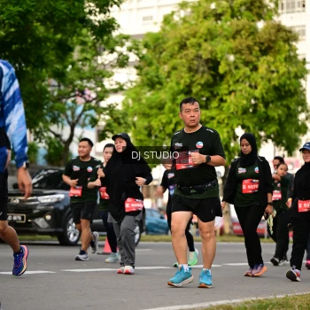 Runner Photo 4031354