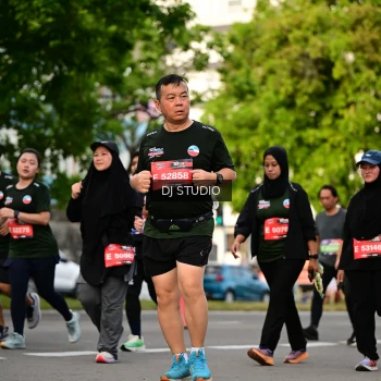 Runner Photo 4031378