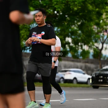 Runner Photo 4031635