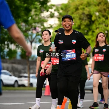 Runner Photo 4031672