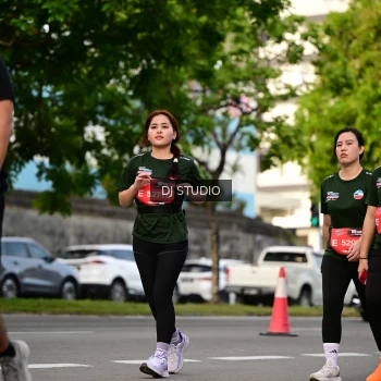 Runner Photo 4031675