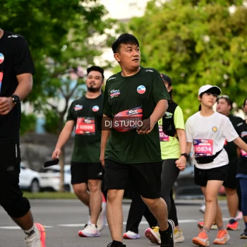 Runner Photo 4032003