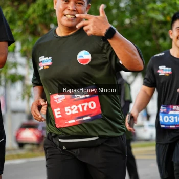 Runner Photo 4032207