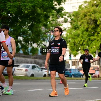 Runner Photo 4032210