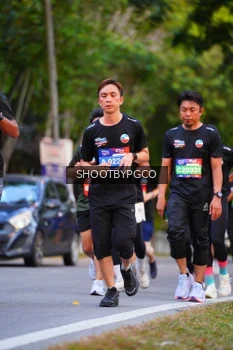 Runner Photo 4032356