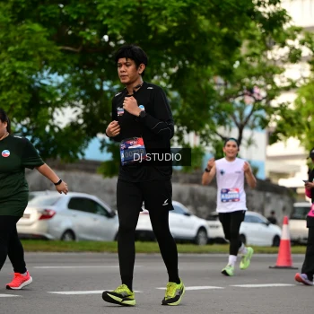 Runner Photo 4032408