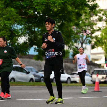 Runner Photo 4032427