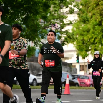Runner Photo 4032459