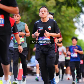 Runner Photo 4032611