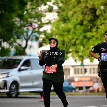 Runner Photo 4032756