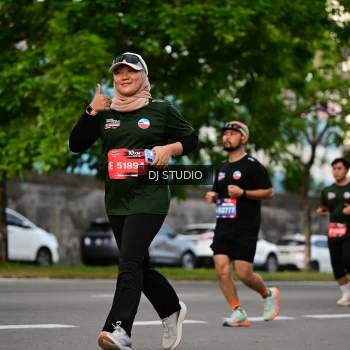 Runner Photo 4032870