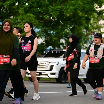 Runner Photo 4033055