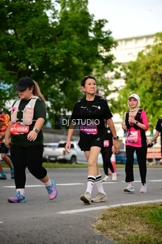 Runner Photo 4033073