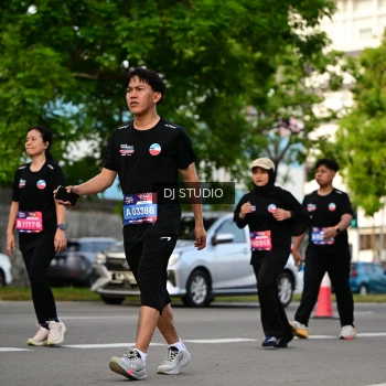 Runner Photo 4033111