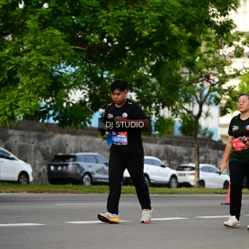 Runner Photo 4033136