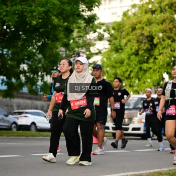 Runner Photo 4033143