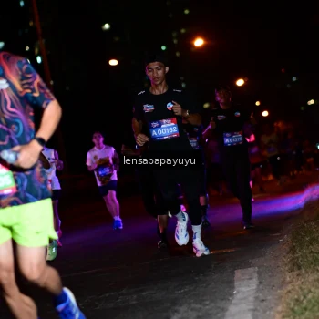 Runner Photo 4033318