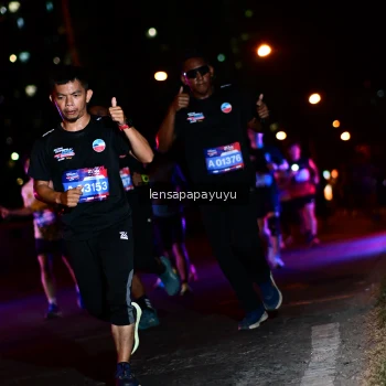 Runner Photo 4033409